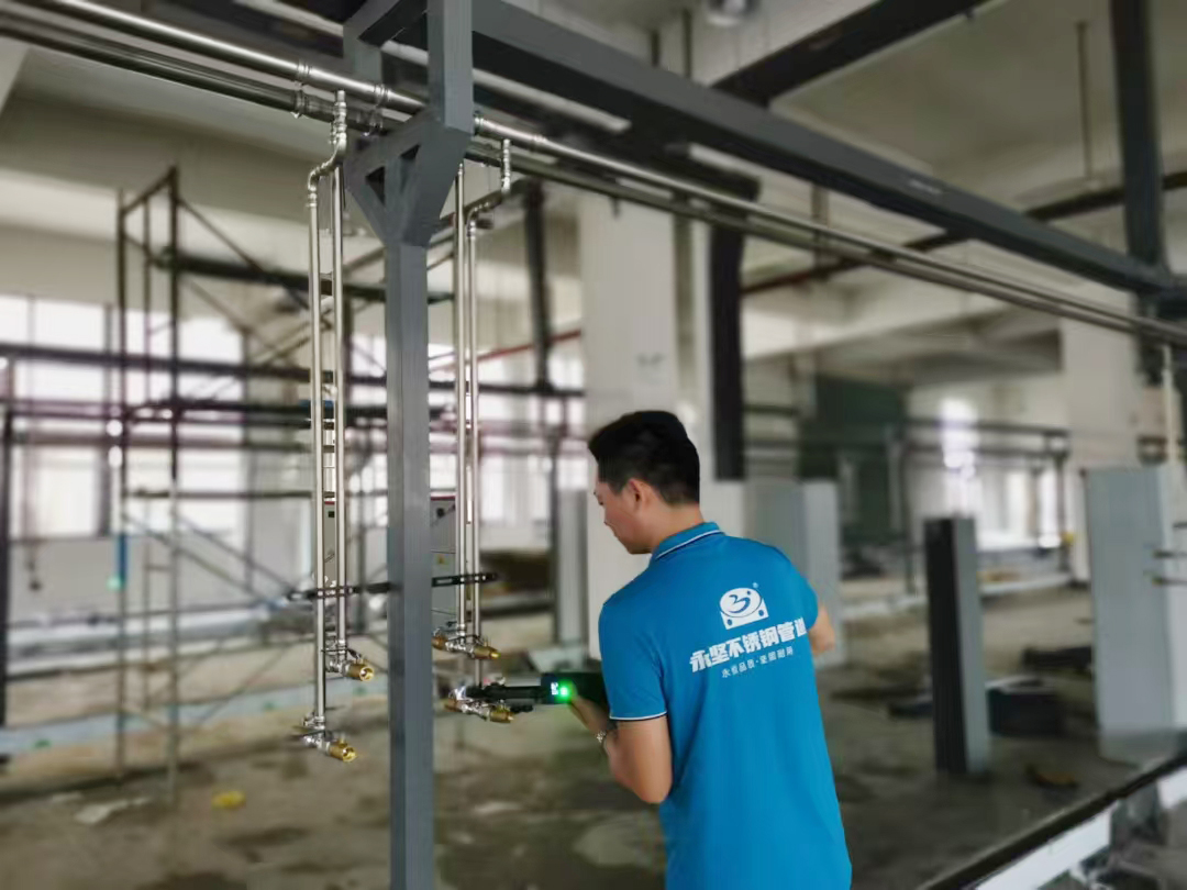 工廠(chǎng)、醫(yī)院用不銹鋼氣管